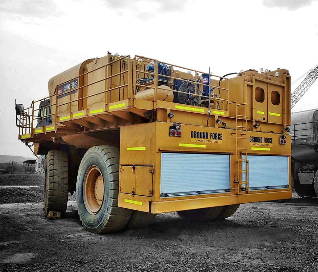 Ground Force Rigid Frame Fuel and Lube Truck 3